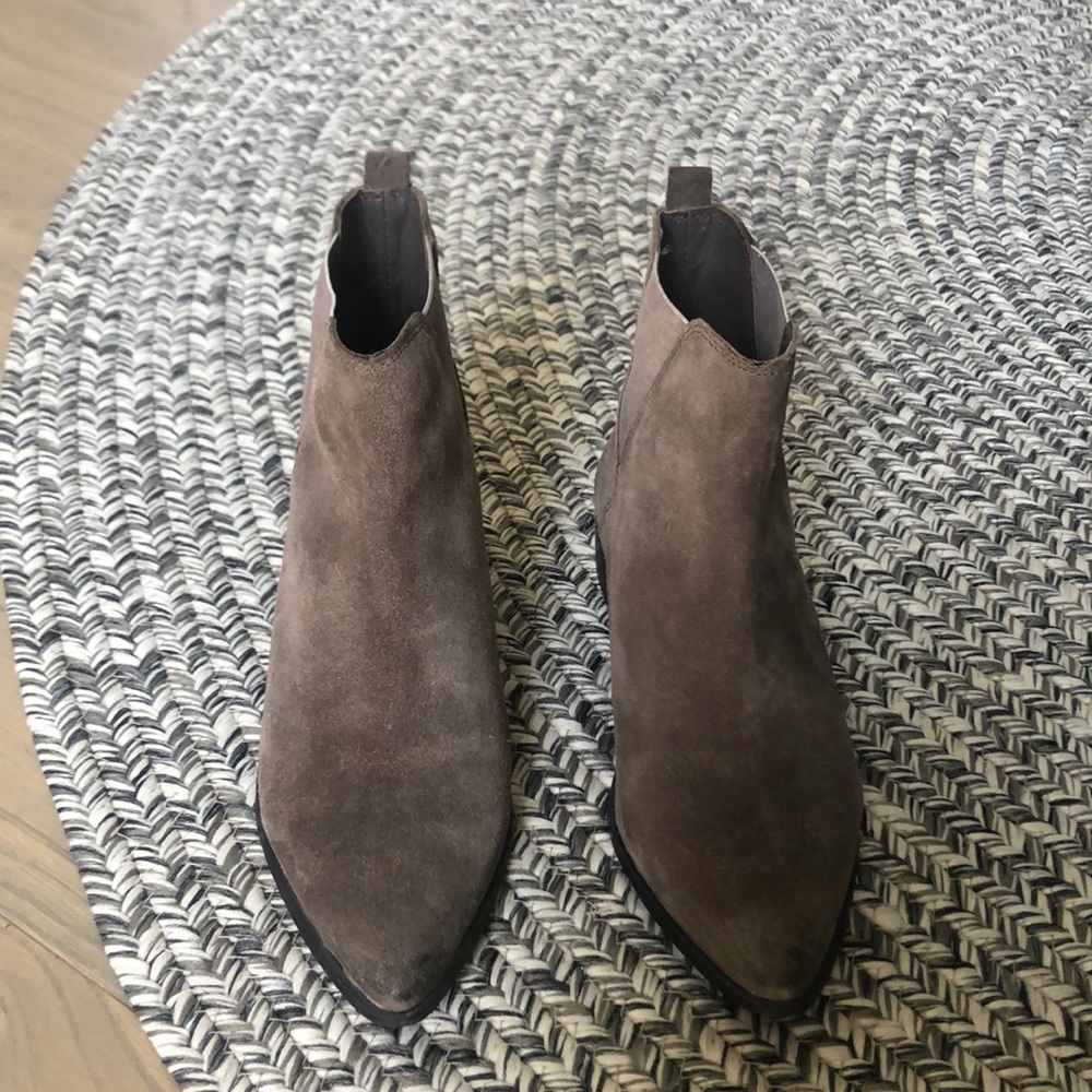 Suede ankle boot - Picture 3 of 3